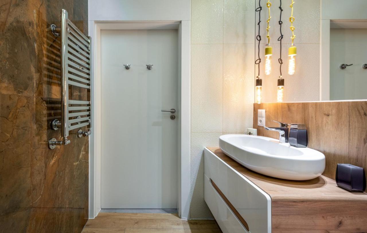 Premium Apartment For Jewish Quarter & Old Town Plus Pool Краків Екстер'єр фото